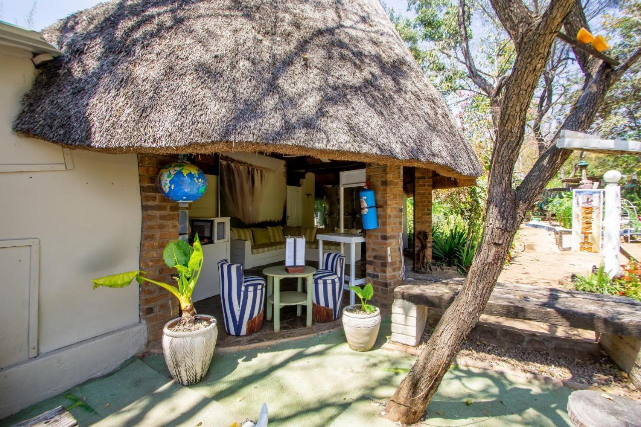 Victoria Falls Backpackers Lodge מראה חיצוני תמונה